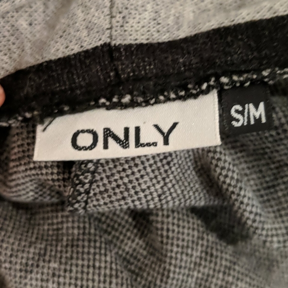 Really nice poncho - Picture 4 of 4